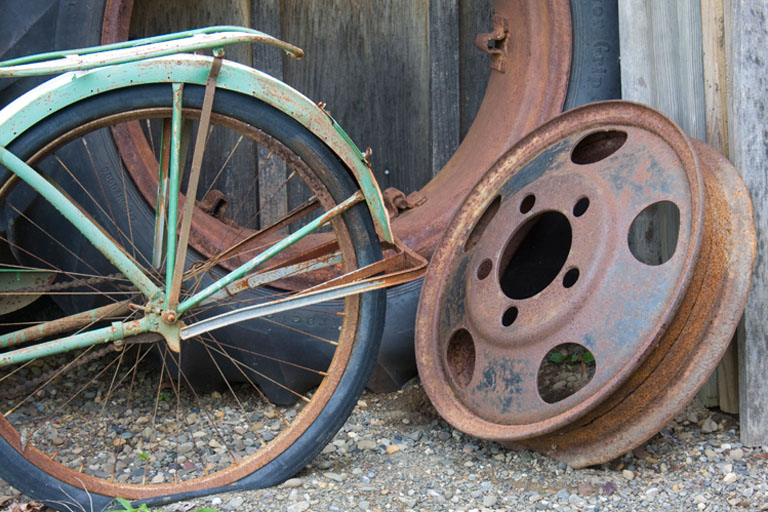 Three wheels   web
